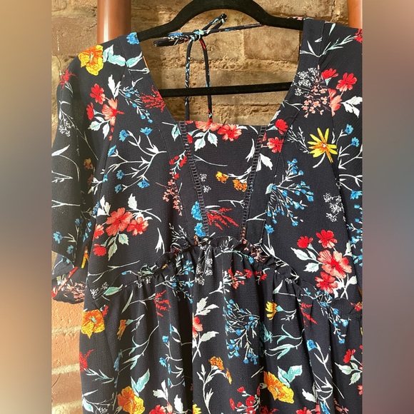 Molly Bracken Floral Summer Dress - Picture 3 of 5